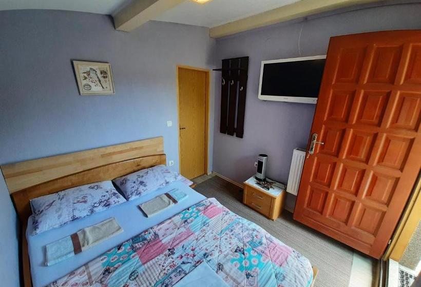 تختخواب و صبحانه Restoran I Sobe Tocak