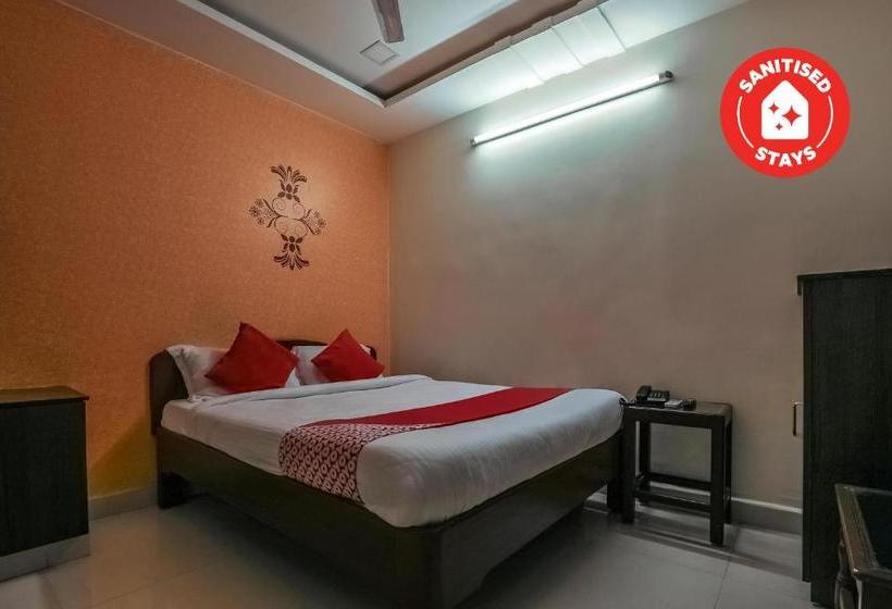 فندق Oyo 13909 Kartikeya Grande