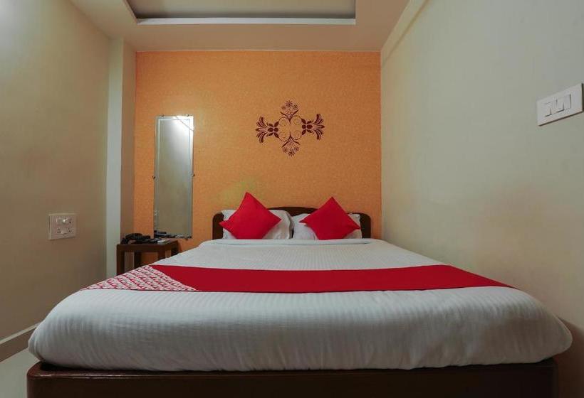 فندق Oyo 13909 Kartikeya Grande
