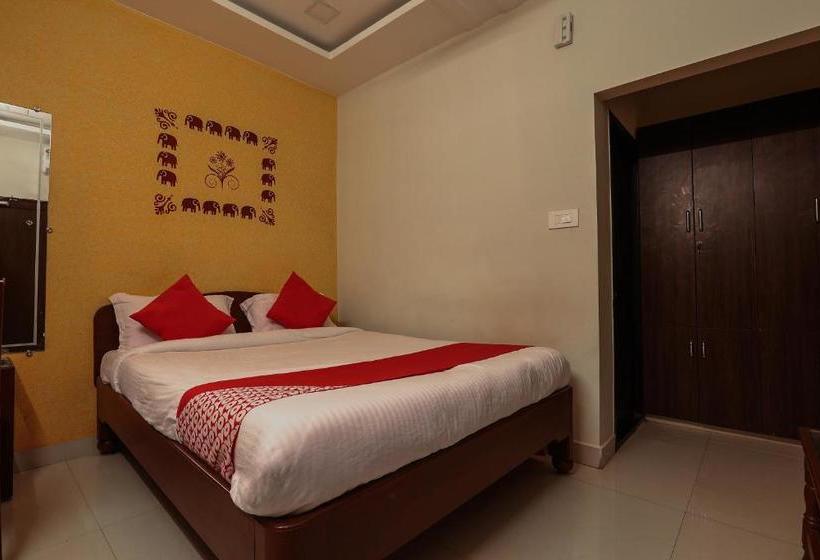 فندق Oyo 13909 Kartikeya Grande