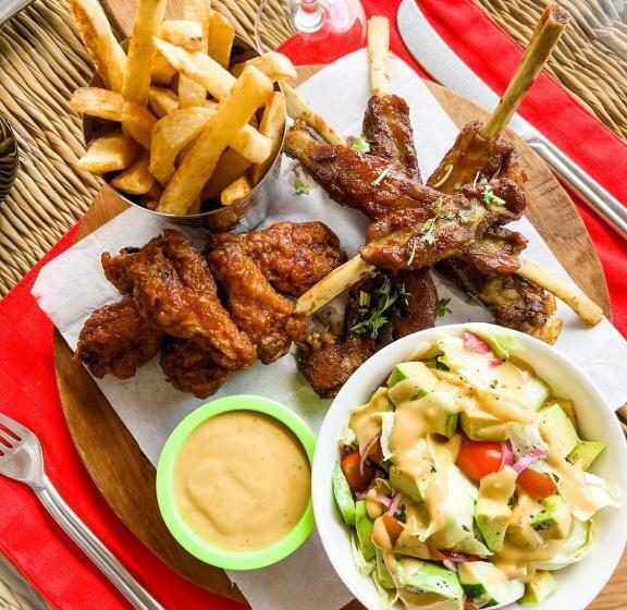 هتل Seaclusion Diani