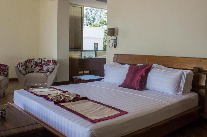 هتل Seaclusion Diani