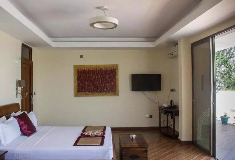 هتل Seaclusion Diani