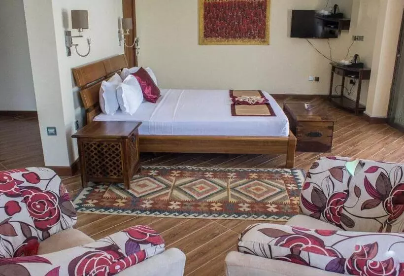 هتل Seaclusion Diani