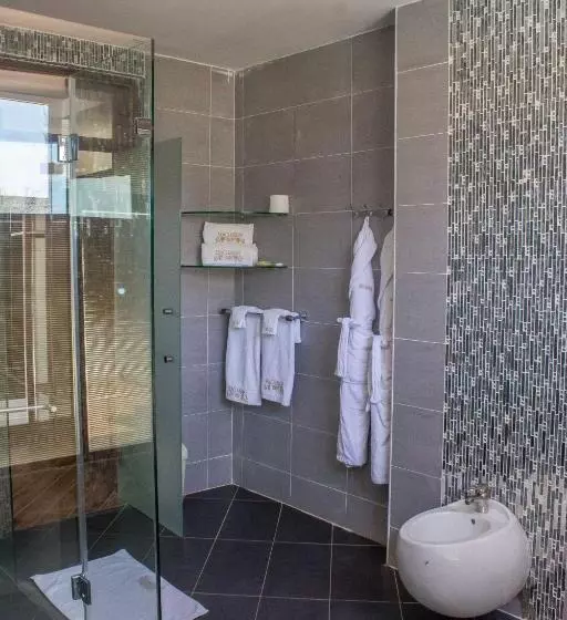 هتل Seaclusion Diani