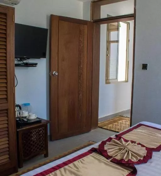 هتل Seaclusion Diani