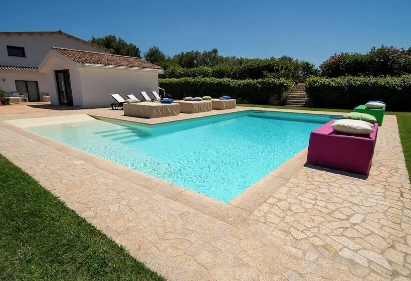 ホテル Hotiday Elite Suites Porto Rotondo