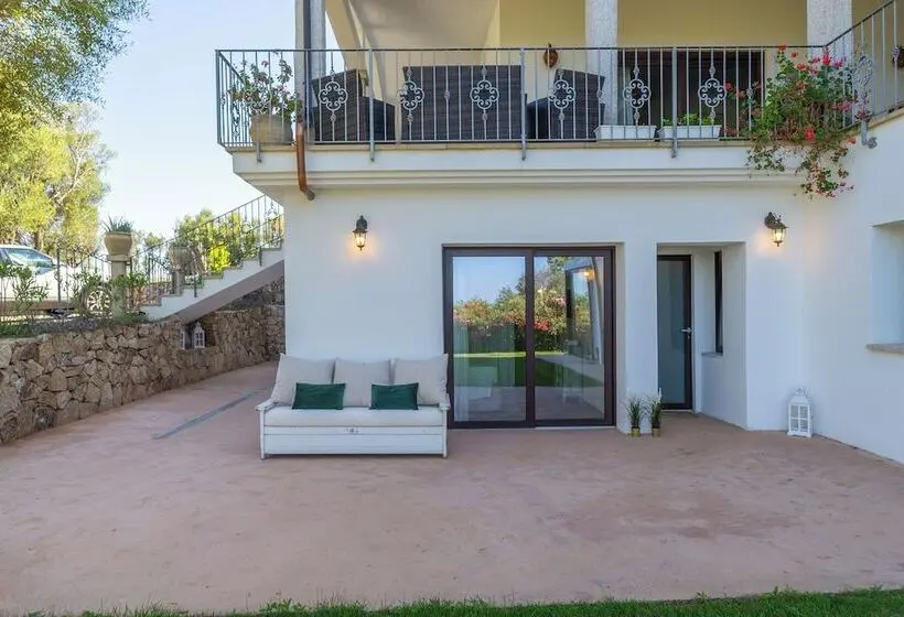 ホテル Hotiday Elite Suites Porto Rotondo