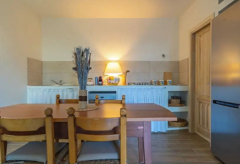 ホテル Hotiday Elite Suites Porto Rotondo