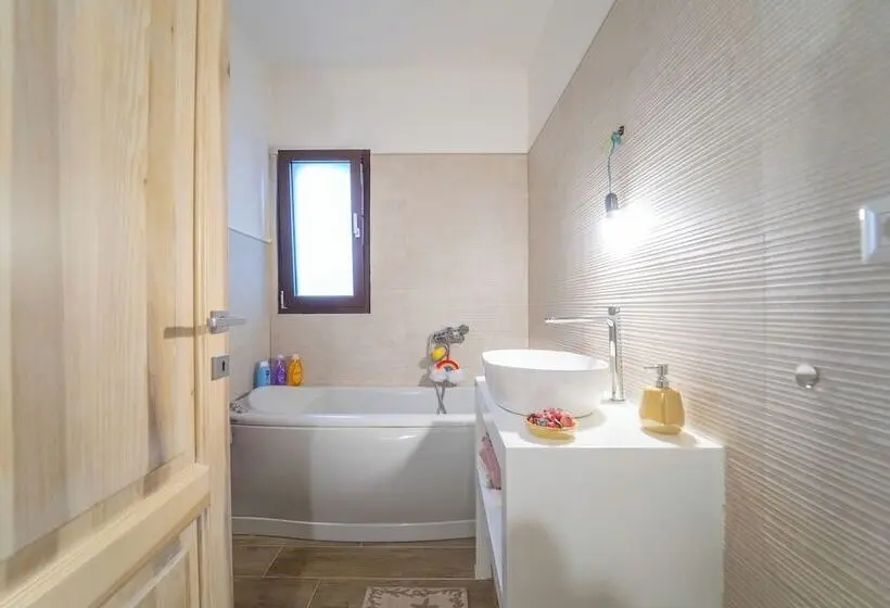 ホテル Hotiday Elite Suites Porto Rotondo