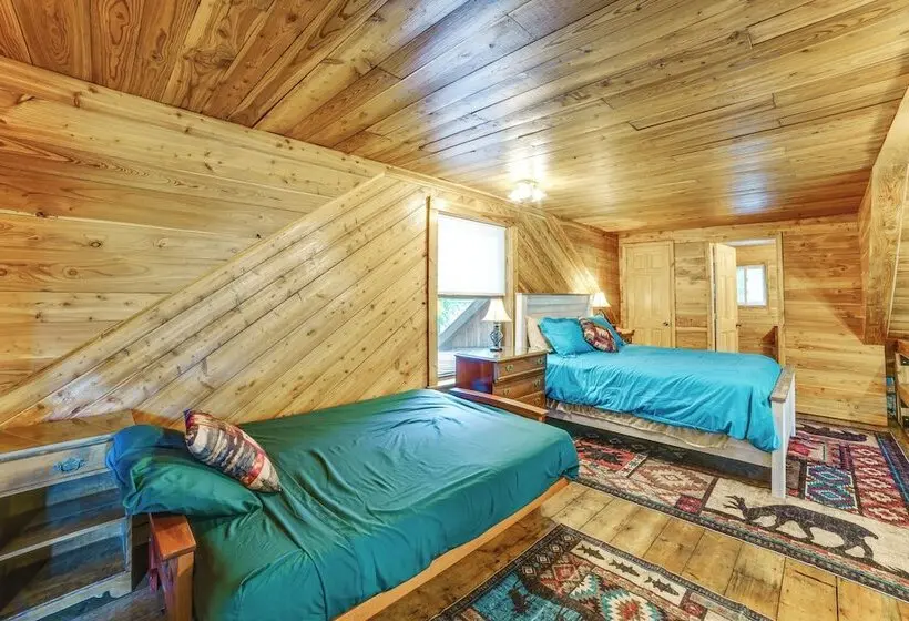 24 Acre Finger Lakes Cabin W/ Private Pond