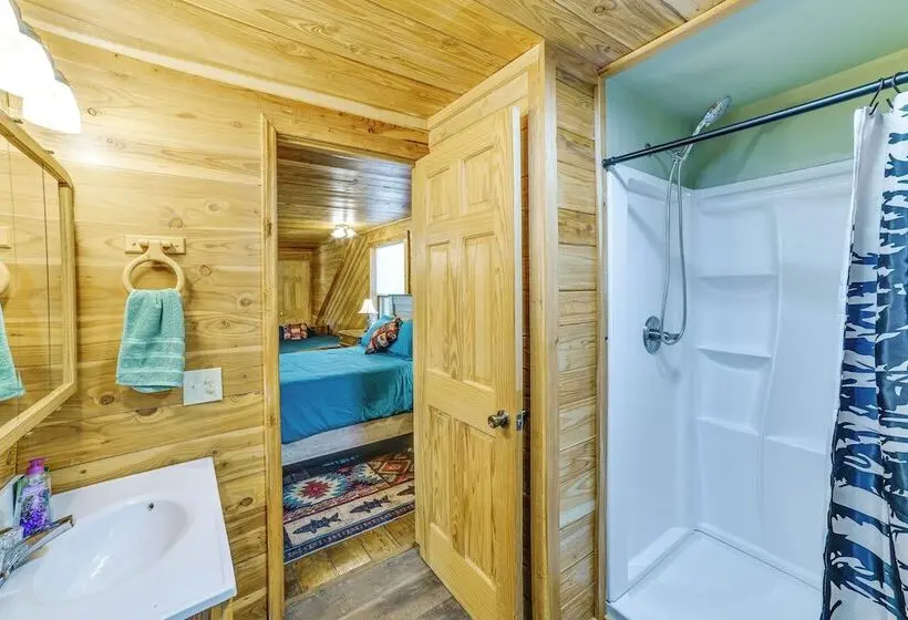 24 Acre Finger Lakes Cabin W/ Private Pond