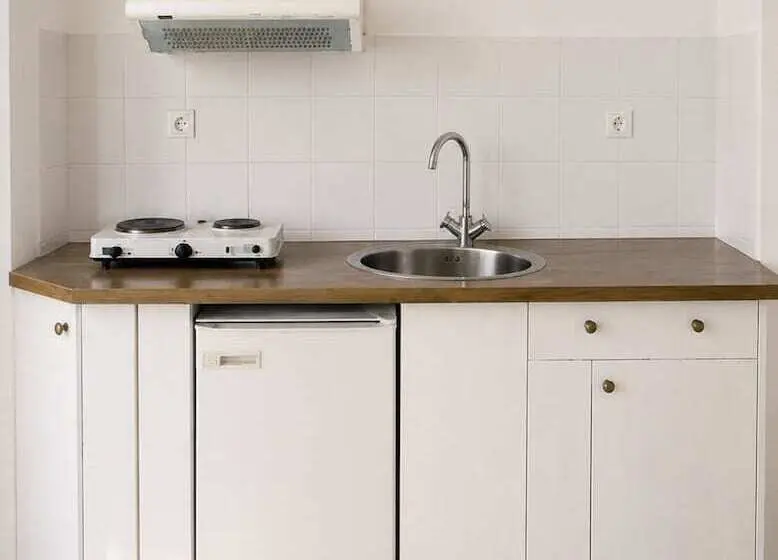 Araliki Apartments & Studios