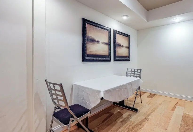 Gateway To Dc & More! Quiet & Stylish Retreat