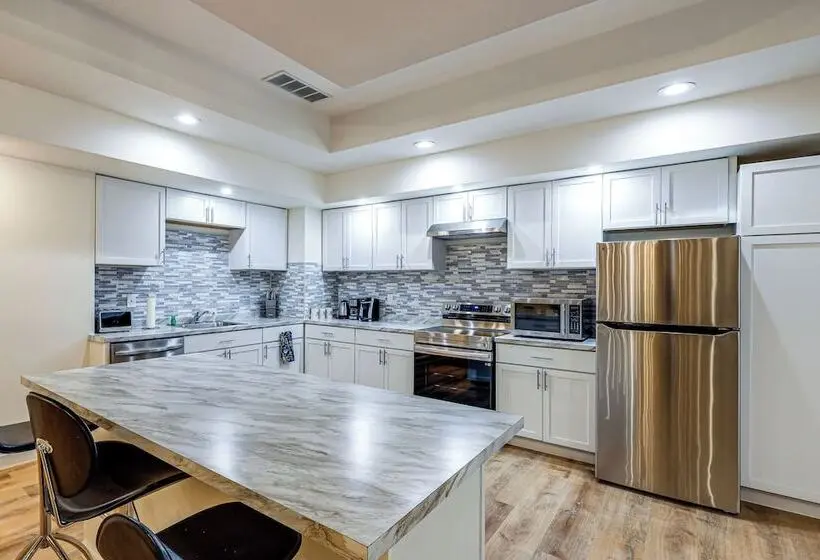 Gateway To Dc & More! Quiet & Stylish Retreat