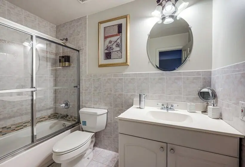 Gateway To Dc & More! Quiet & Stylish Retreat