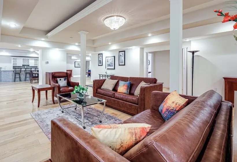 Gateway To Dc & More! Quiet & Stylish Retreat