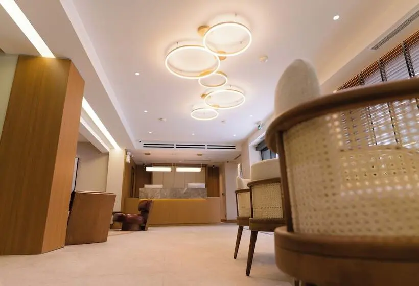 Hera Hotel Axd