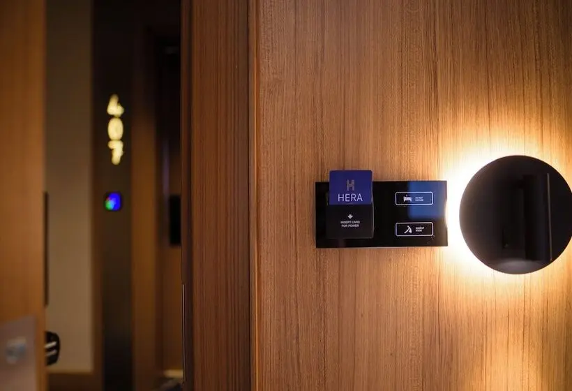 Hera Hotel Axd