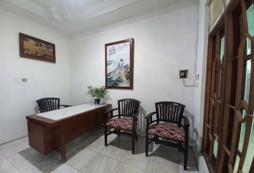 ホテル O Syariah Near Uns Surakarta Forme