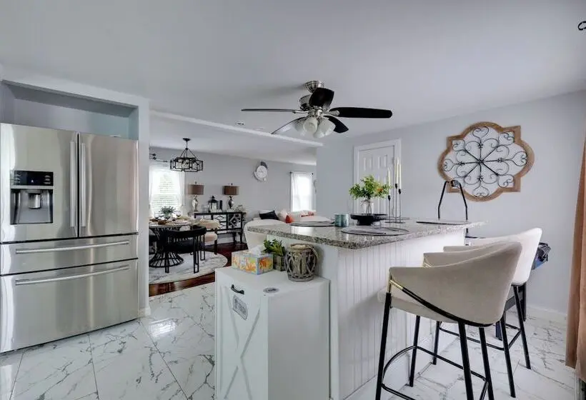 Rhode Island Family Retreat W/ Modern Interior!