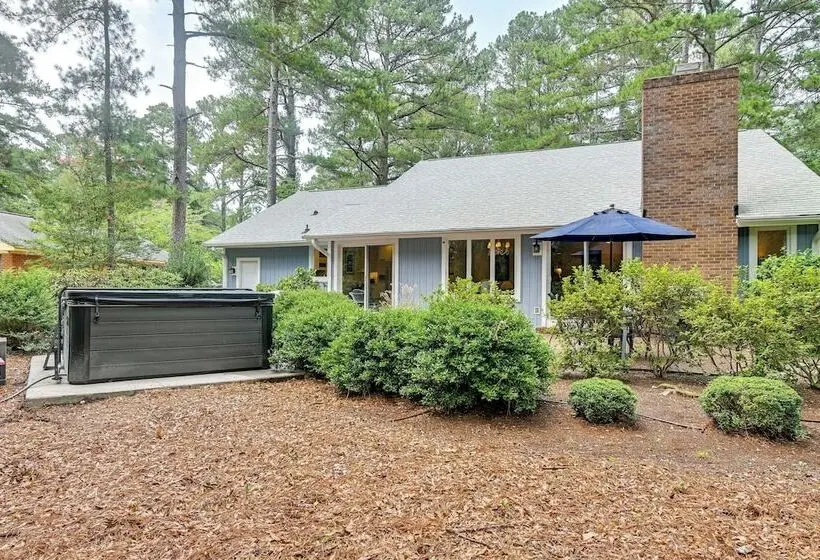 Walk To Golf! Relax With Hot Tub And Game Room!