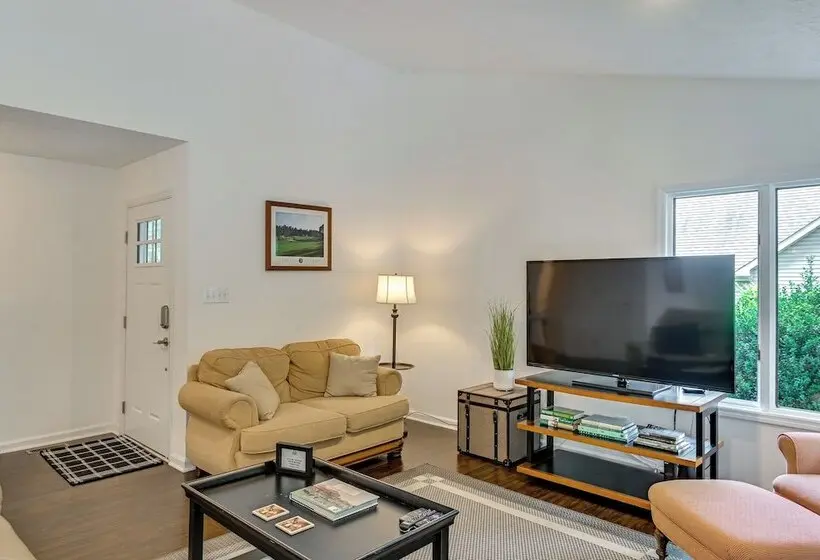 Walk To Golf! Relax With Hot Tub And Game Room!