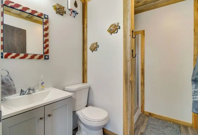 3 Studio Suites! White River Cabin Compound