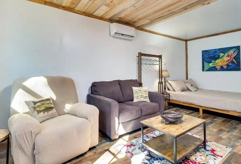 3 Studio Suites! White River Cabin Compound