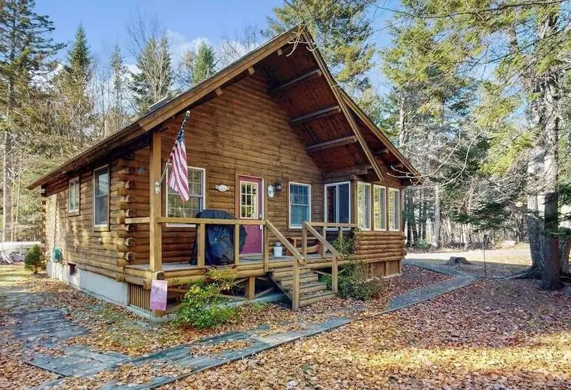 Cozy Cabin With Covered Porch, Firepit, Grill, Fireplace, & Washer/dryer