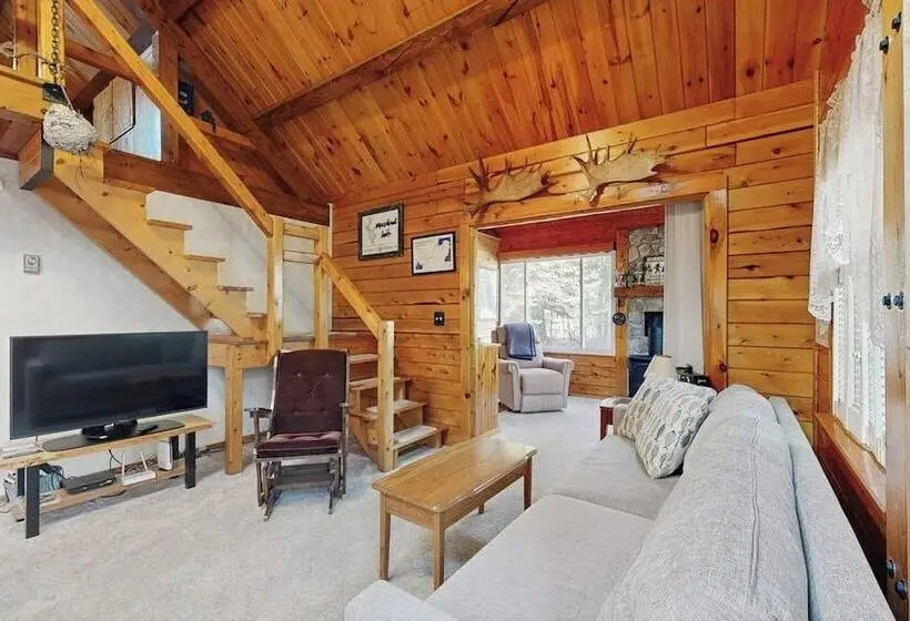 Cozy Cabin With Covered Porch, Firepit, Grill, Fireplace, & Washer/dryer