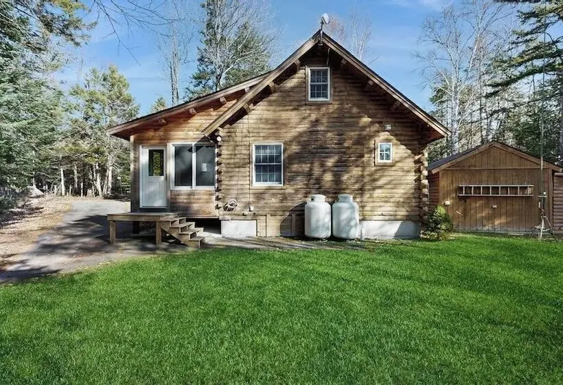 Cozy Cabin With Covered Porch, Firepit, Grill, Fireplace, & Washer/dryer