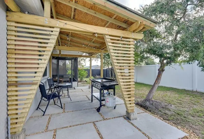 Explore Tampa Bay! Family Home W/ Lanai, Game Room