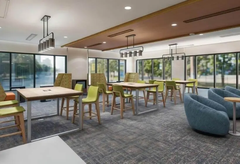 ホテル Hampton Inn By Hilton Manhattan Aggieville