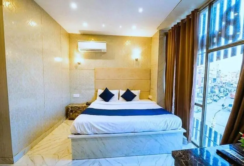 Hotelli The Dreams Inn & Banque