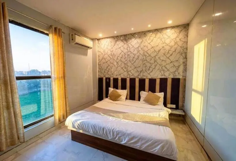 Hotelli The Dreams Inn & Banque