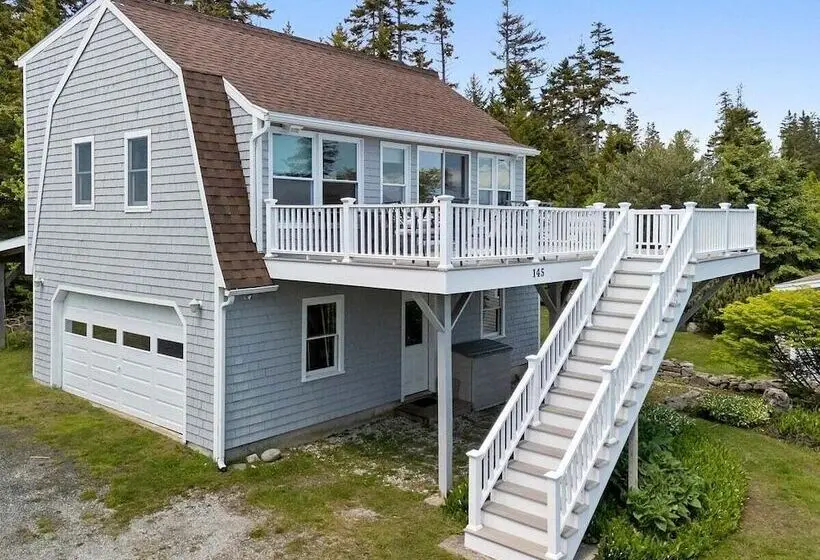 Little White Caps, Quaint Maine Cottage