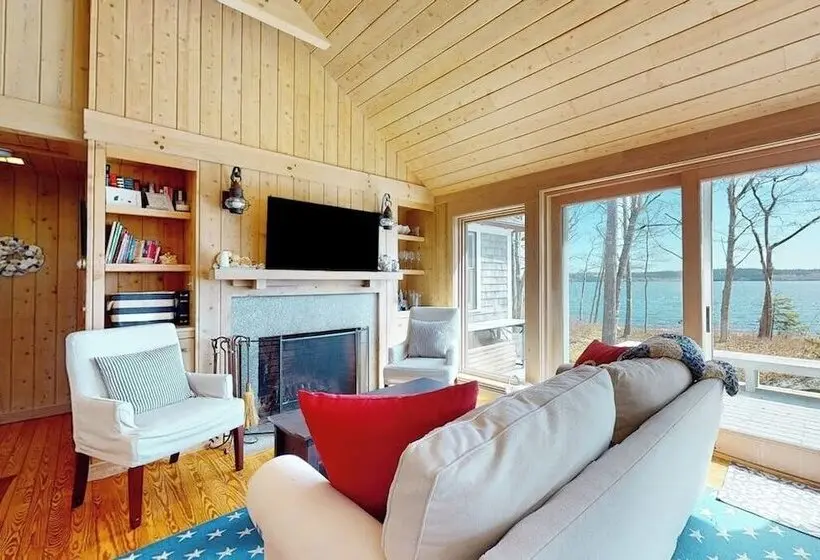 Oceanfront Retreat With Sunrise Views, Screened Porch, & Deck