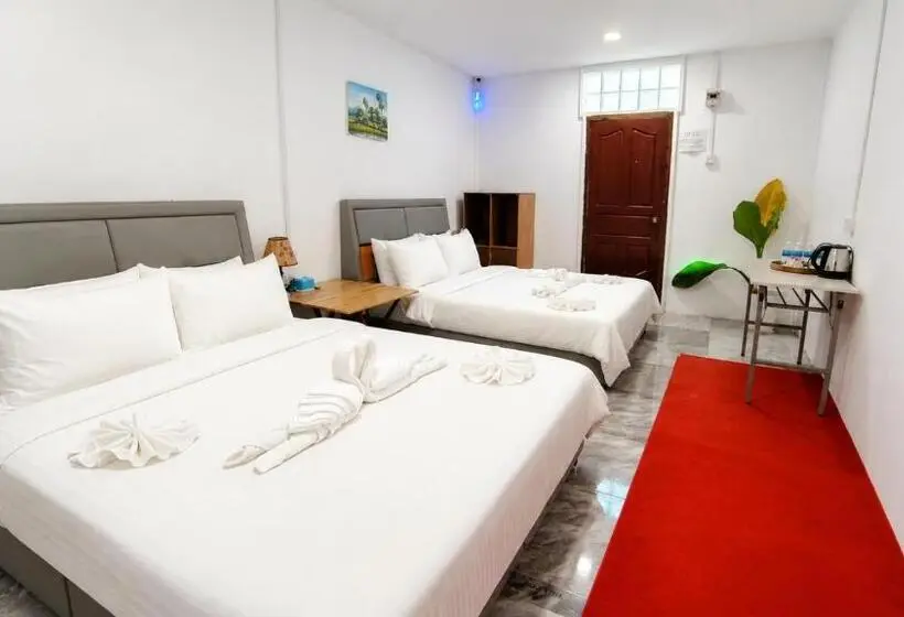 ホテル Koh Rong Beach Hostel And Bungalows