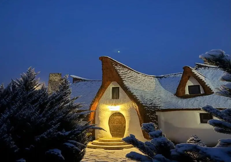 Hotelli Castelul De Lut