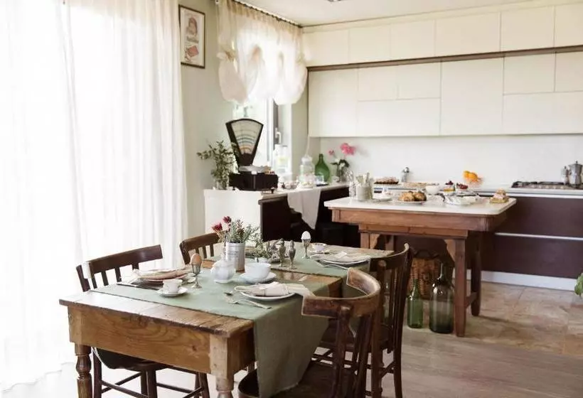 تختخواب و صبحانه Casa Marzapane