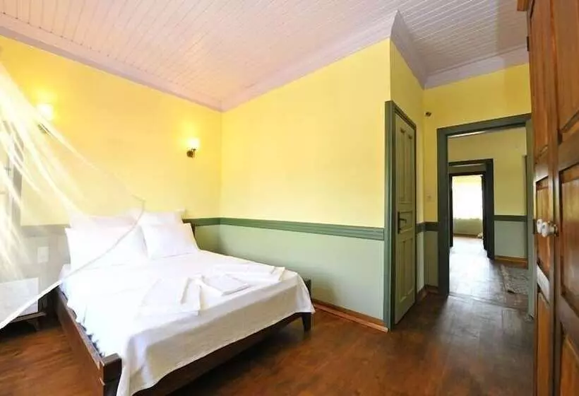 تختخواب و صبحانه Petrino Gökçeada Hotel&kitchen