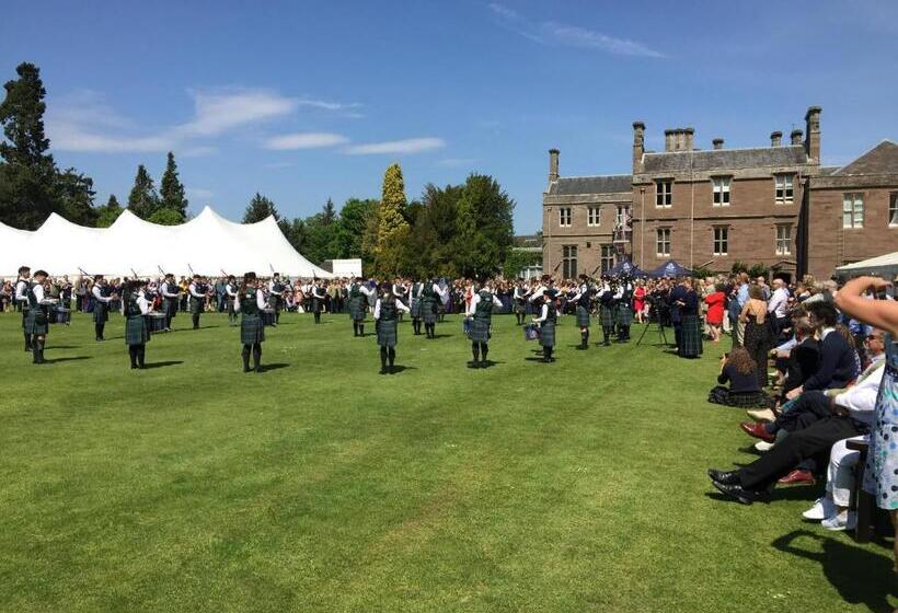 ベッドアンドブレックファースト Tyndrum Lodges