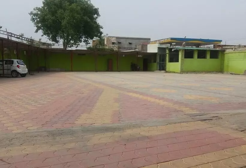 ホテル Gokul Inn