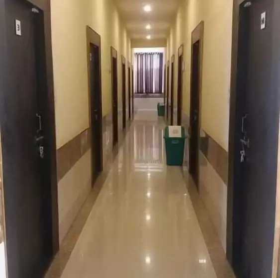ホテル Gokul Inn