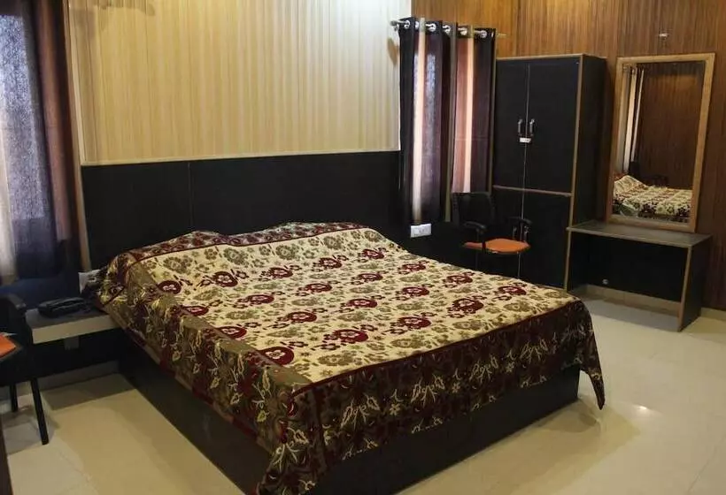 ホテル Gokul Inn