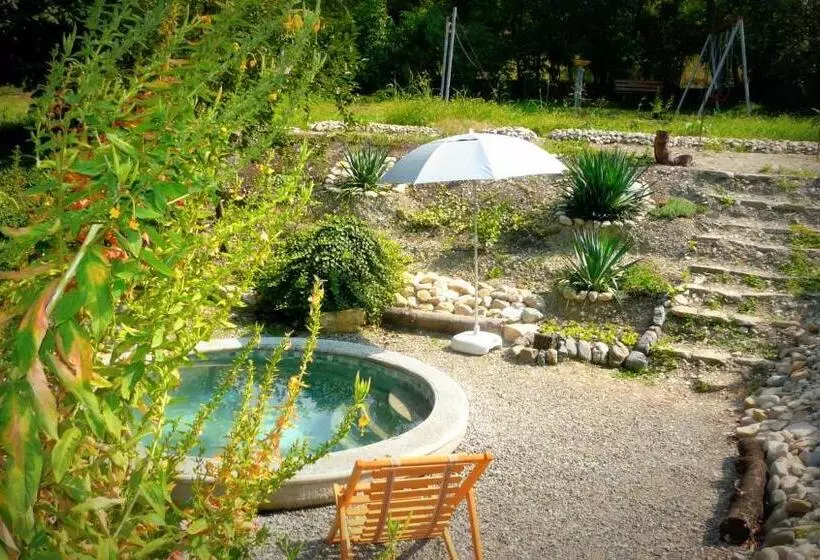 پانسیون Eco House Sabero