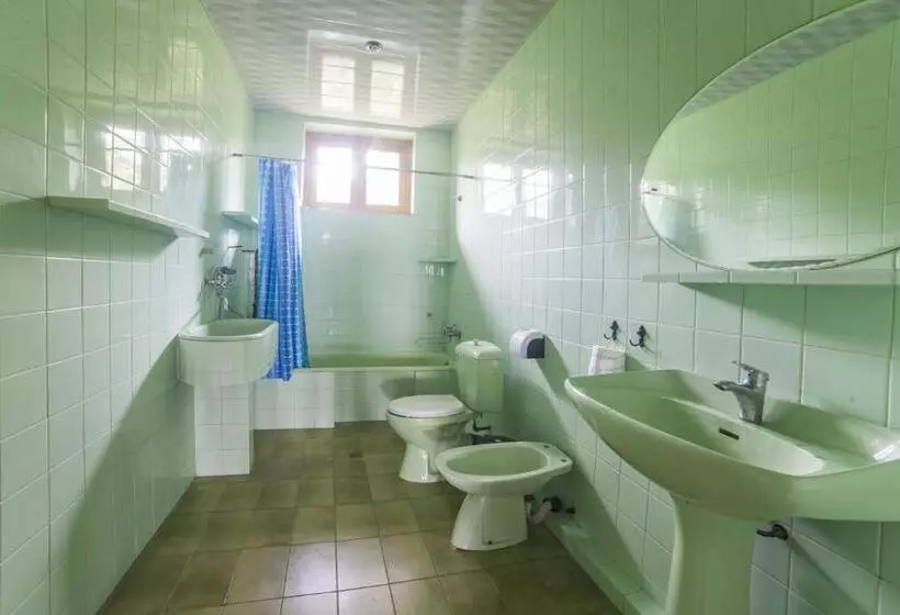 پانسیون Eco House Sabero