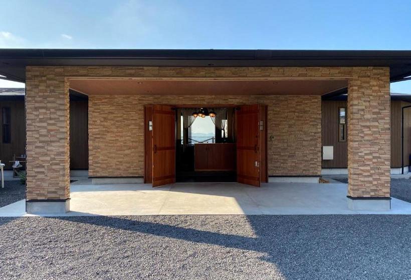 ペンション Mom S House