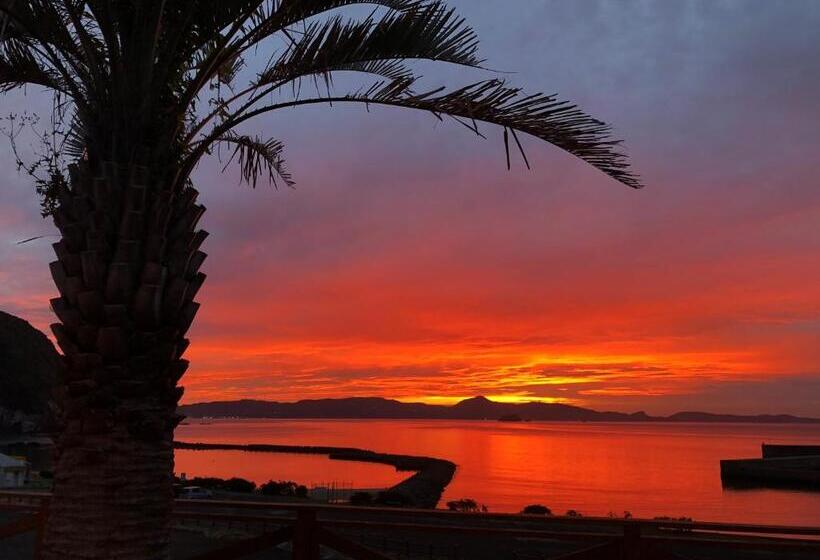 ペンション Mom S House